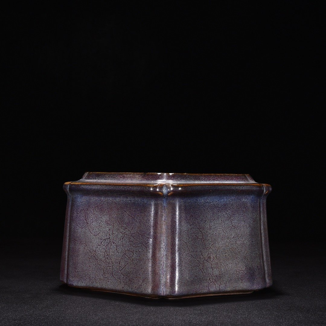 Song Dynasty Jun kiln rose purple glaze box
