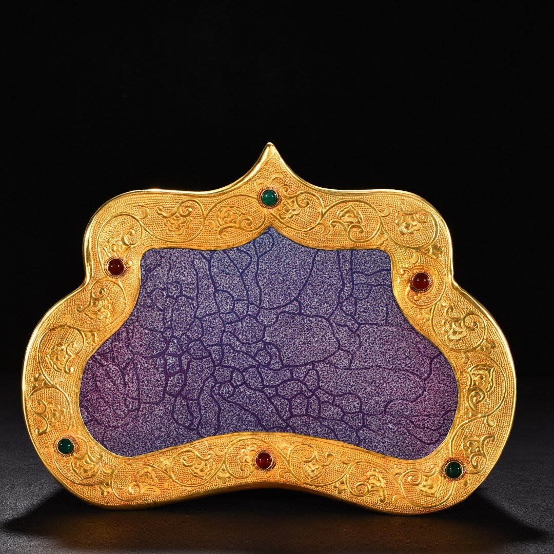 Song Dynasty Jun kiln rose purple glaze chicken heart pillow