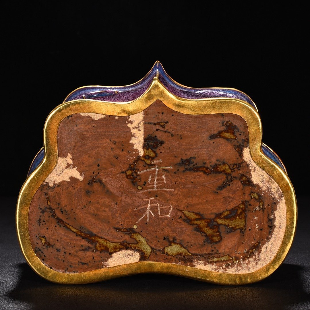 Song Dynasty Jun kiln rose purple glaze chicken heart pillow