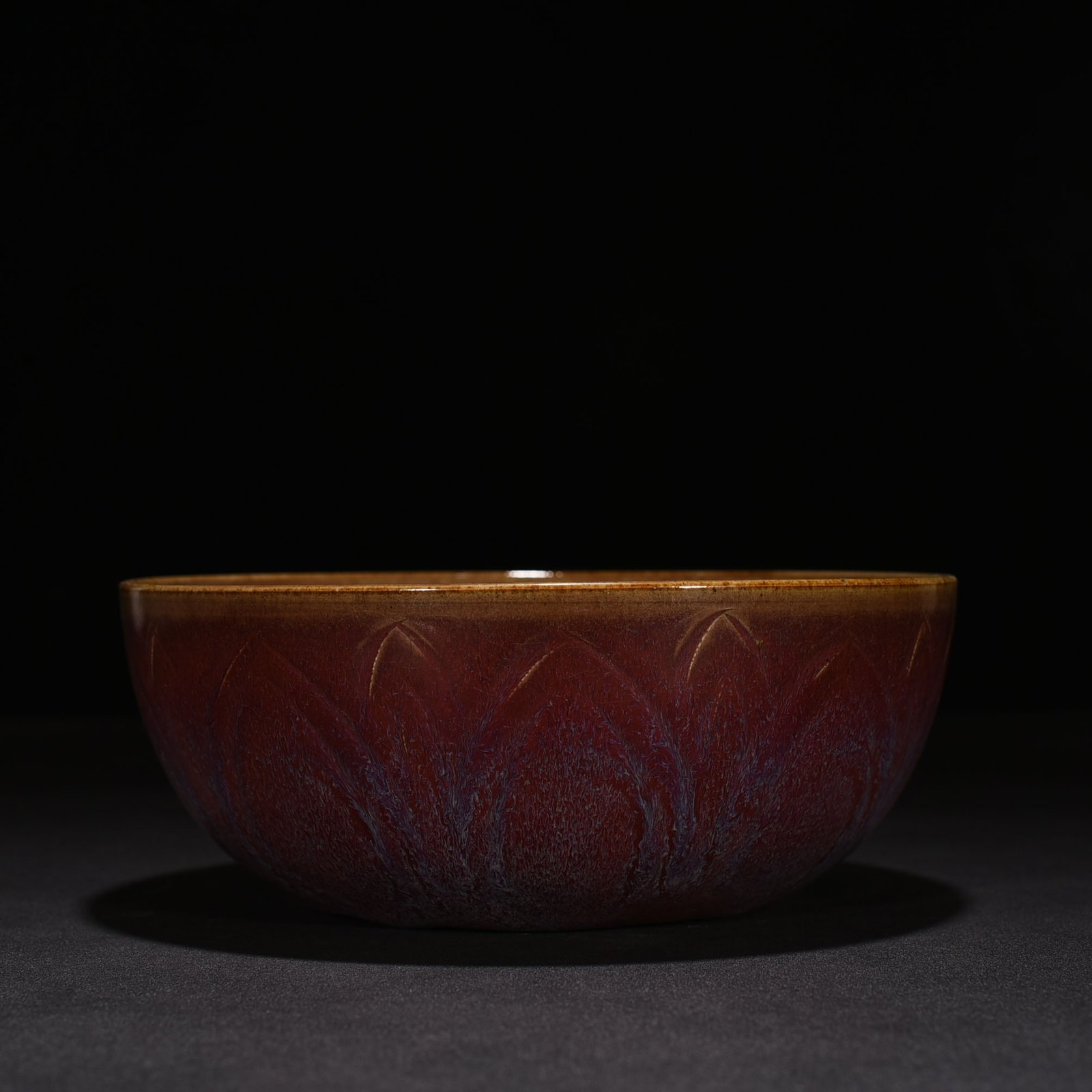 Song Dynasty Jun kiln red glaze engraved lotus petal bowl Arhat bowl