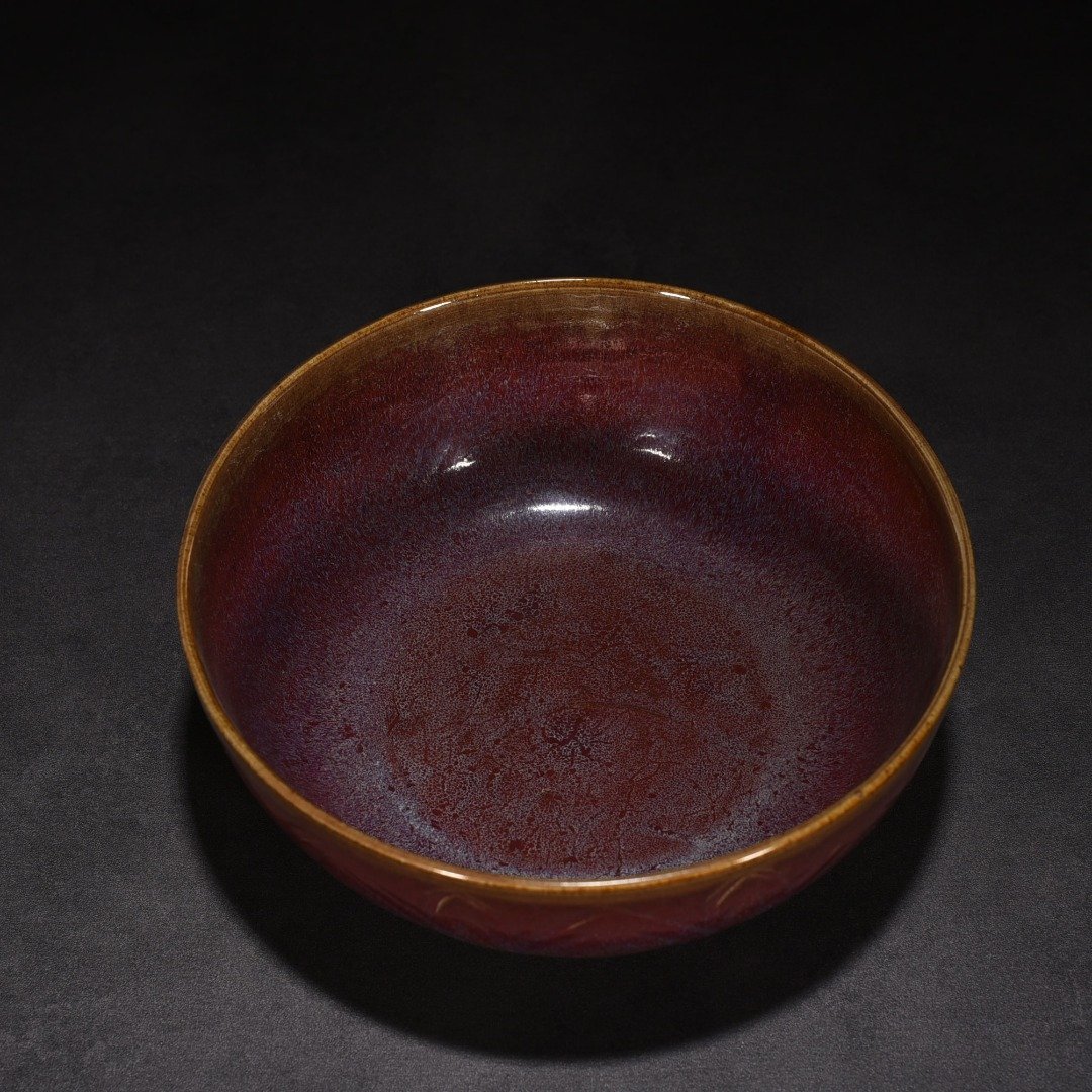Song Dynasty Jun kiln red glaze engraved lotus petal bowl Arhat bowl
