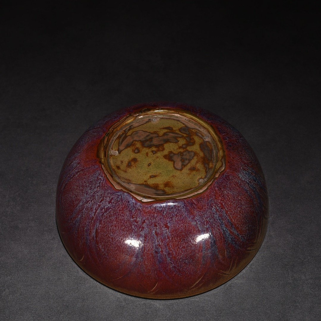 Song Dynasty Jun kiln red glaze engraved lotus petal bowl Arhat bowl