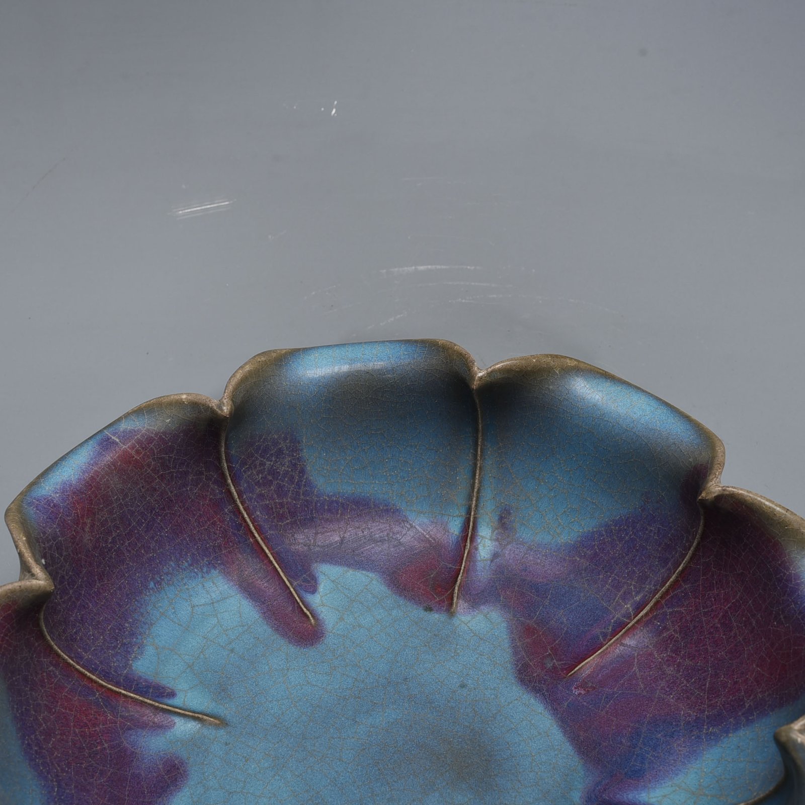 Song Dynasty Jun kiln variable glaze lotus leaf wash