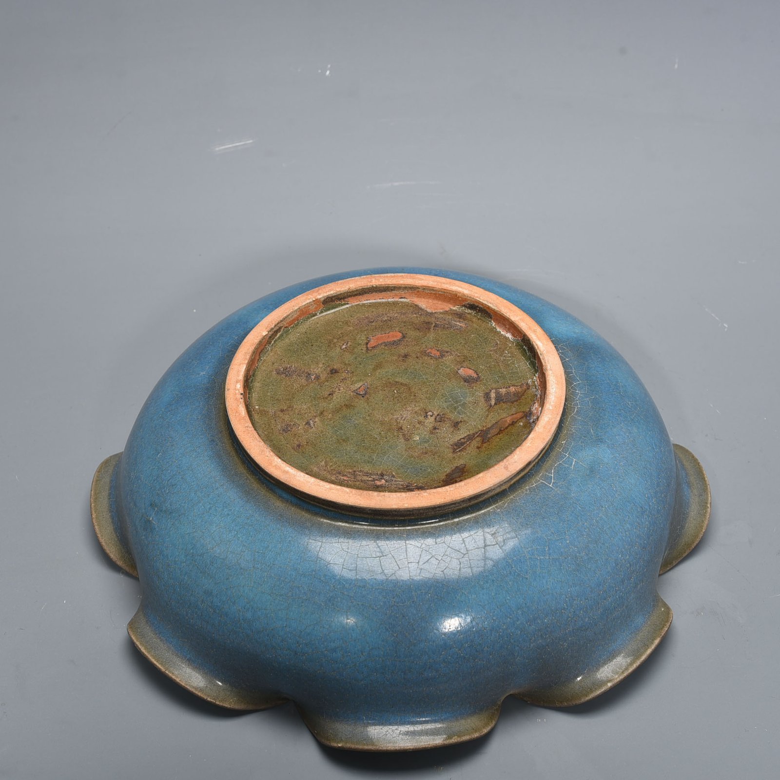 Song Dynasty Jun kiln variable glaze lotus leaf wash