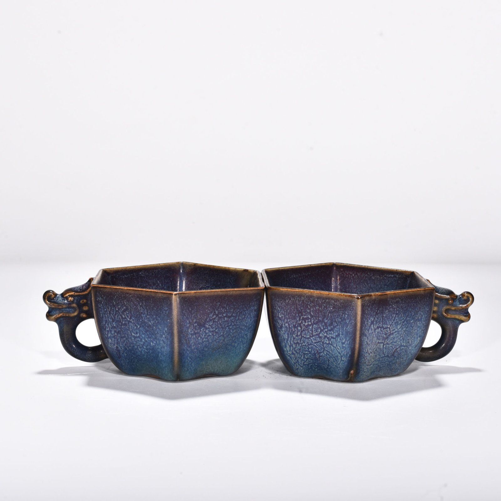 Song Dynasty Jun Kiln Blue Glaze Octagonal Dragon Cup