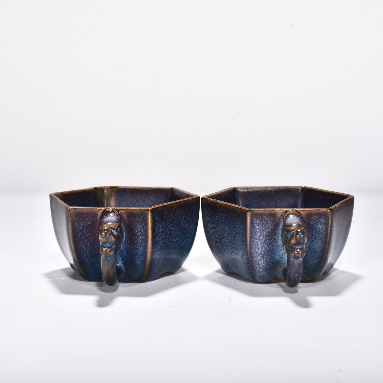 Song Dynasty Jun Kiln Blue Glaze Octagonal Dragon Cup