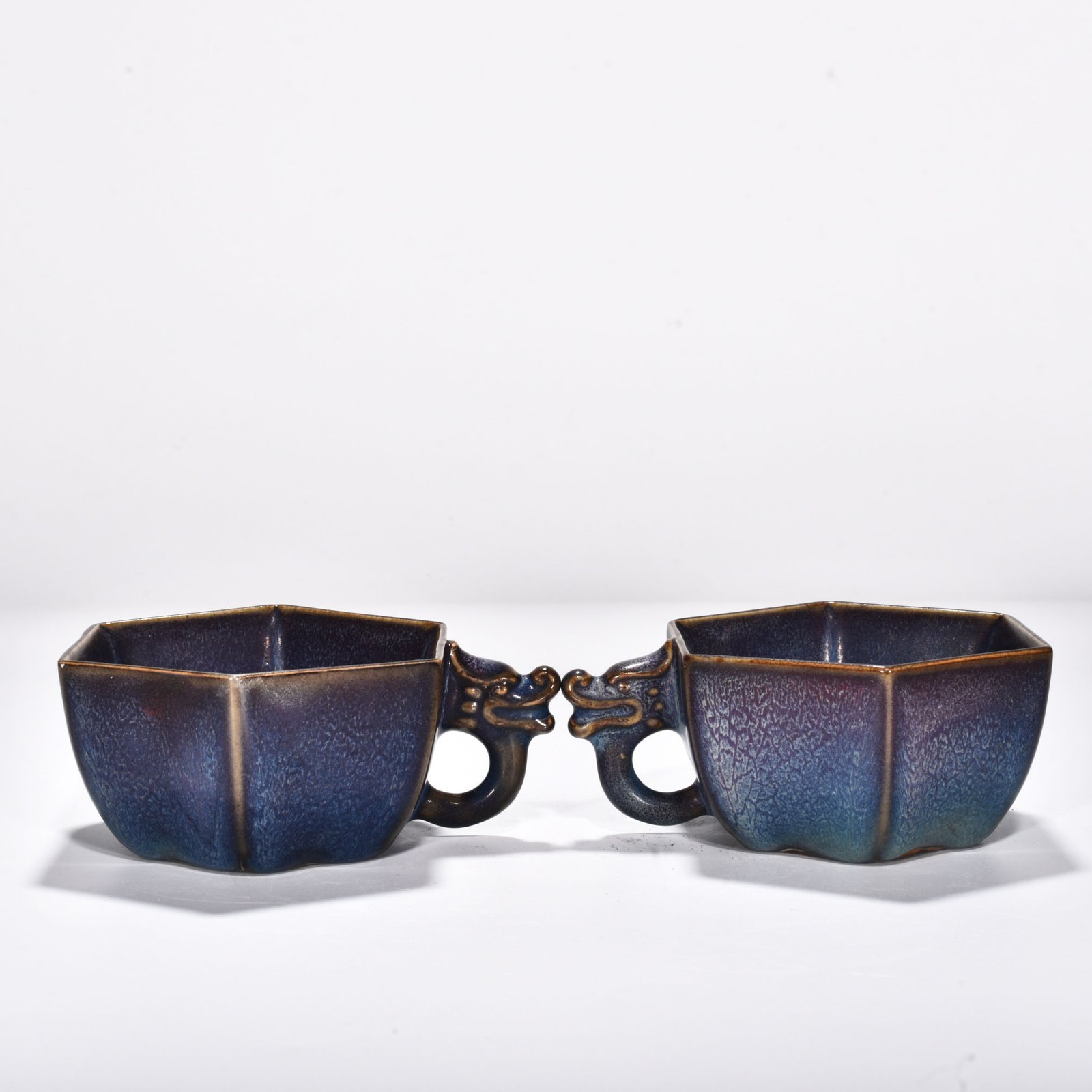 Song Dynasty Jun Kiln Blue Glaze Octagonal Dragon Cup