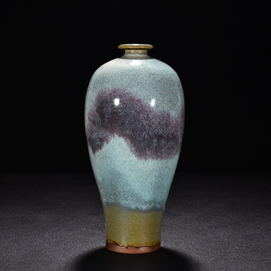 Song Dynasty Jun kiln blue glaze obsidian rose purple plum vase