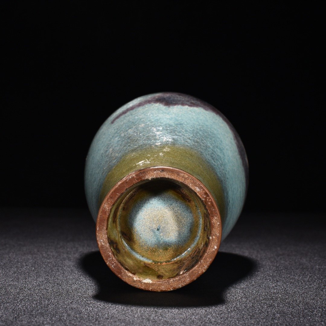 Song Dynasty Jun kiln blue glaze obsidian rose purple plum vase