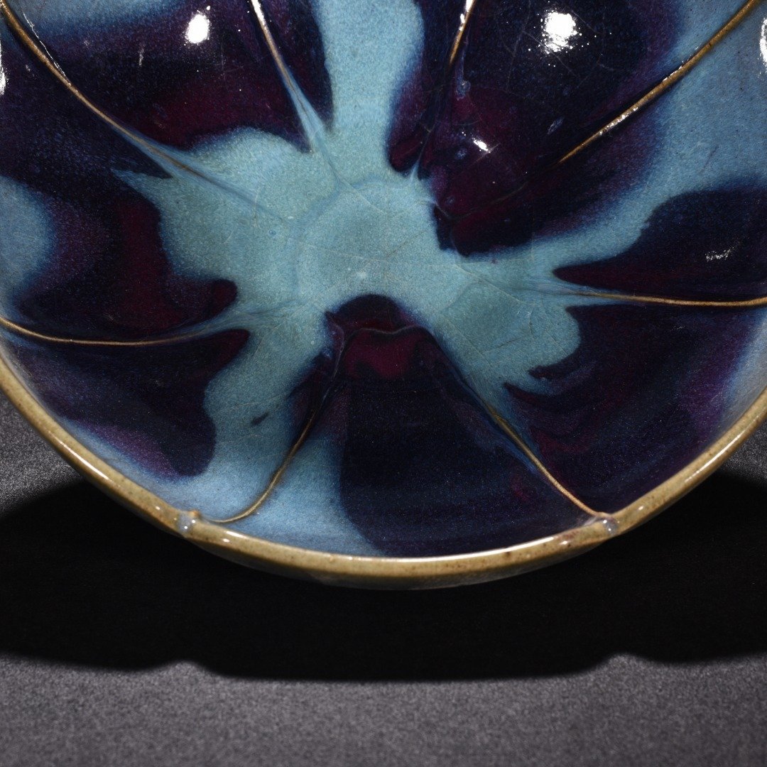 Song Dynasty Jun kiln blue glaze obsidian-turned grape purple scraped edge bowl