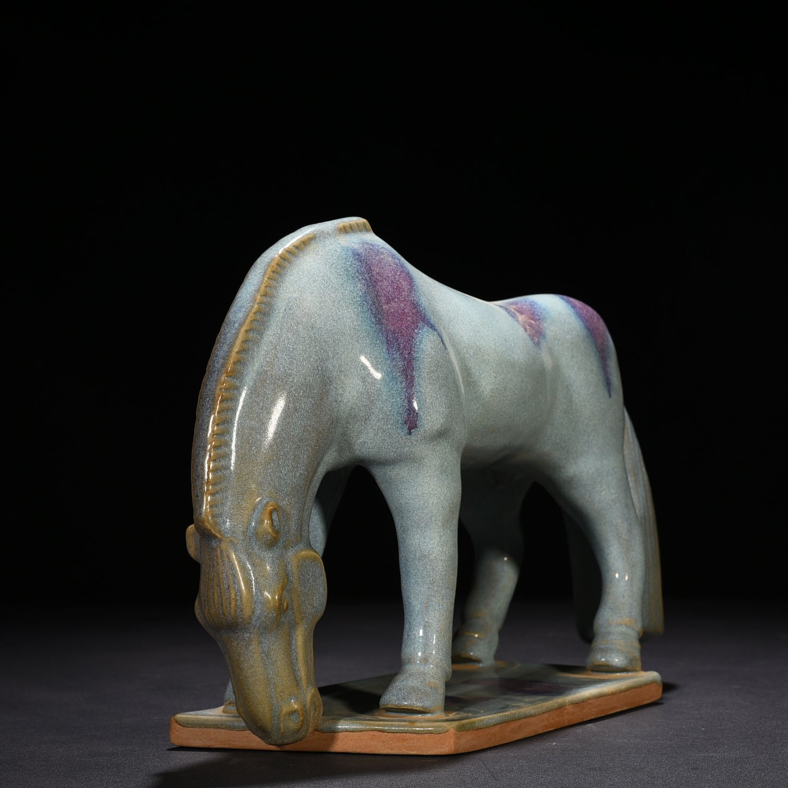Song Dynasty Jun kiln blue glaze rose purple spotted drinking horse