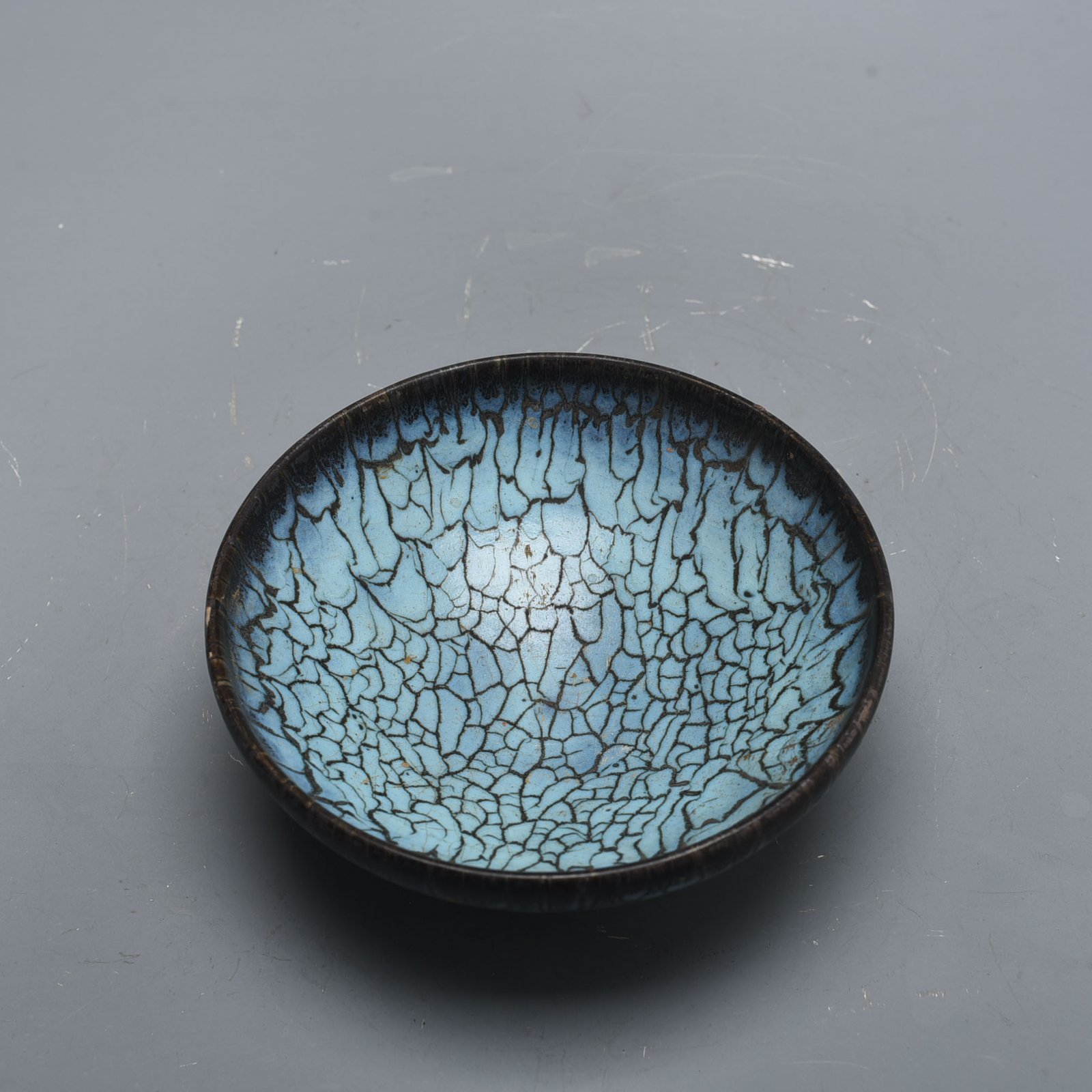 Song Dynasty Jun kiln iron line bowl