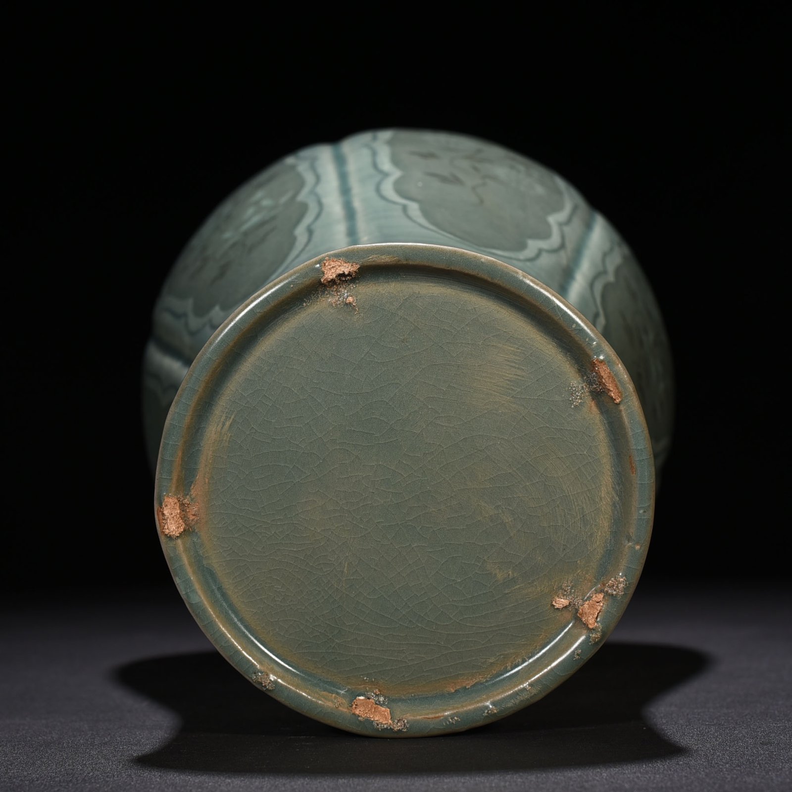 Song Dynasty Gaoli inlaid celadon flower pattern melon plum vase