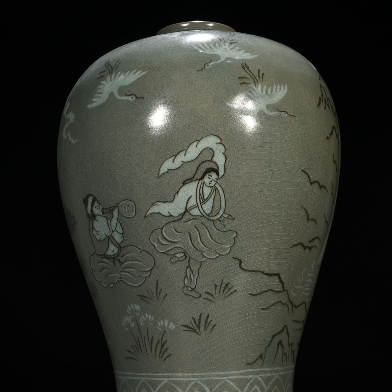 Song Dynasty and Gaoli inlaid celadon plum vase