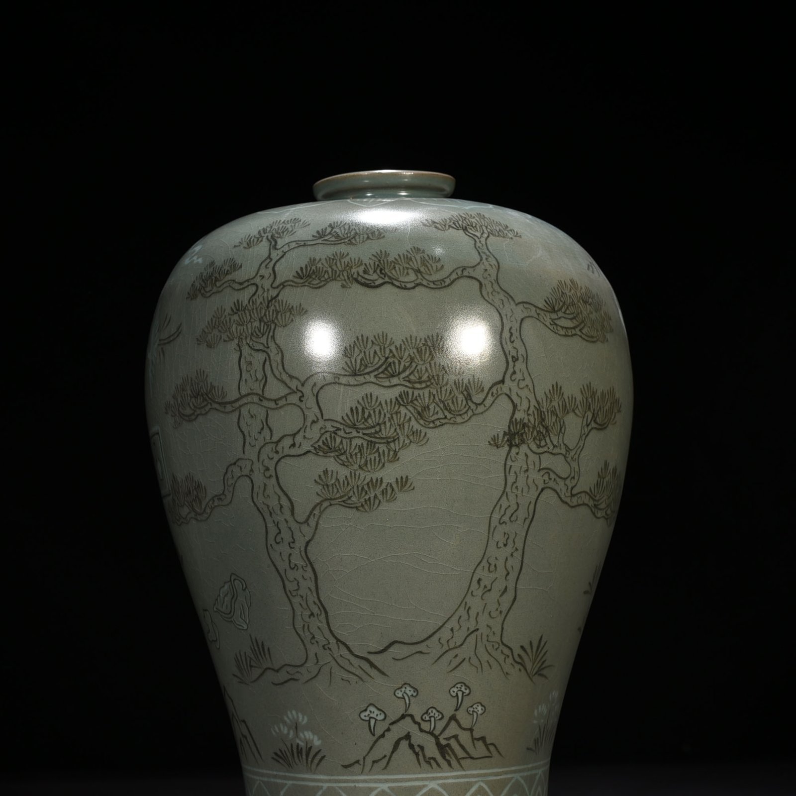 Song Dynasty and Gaoli inlaid celadon plum vase