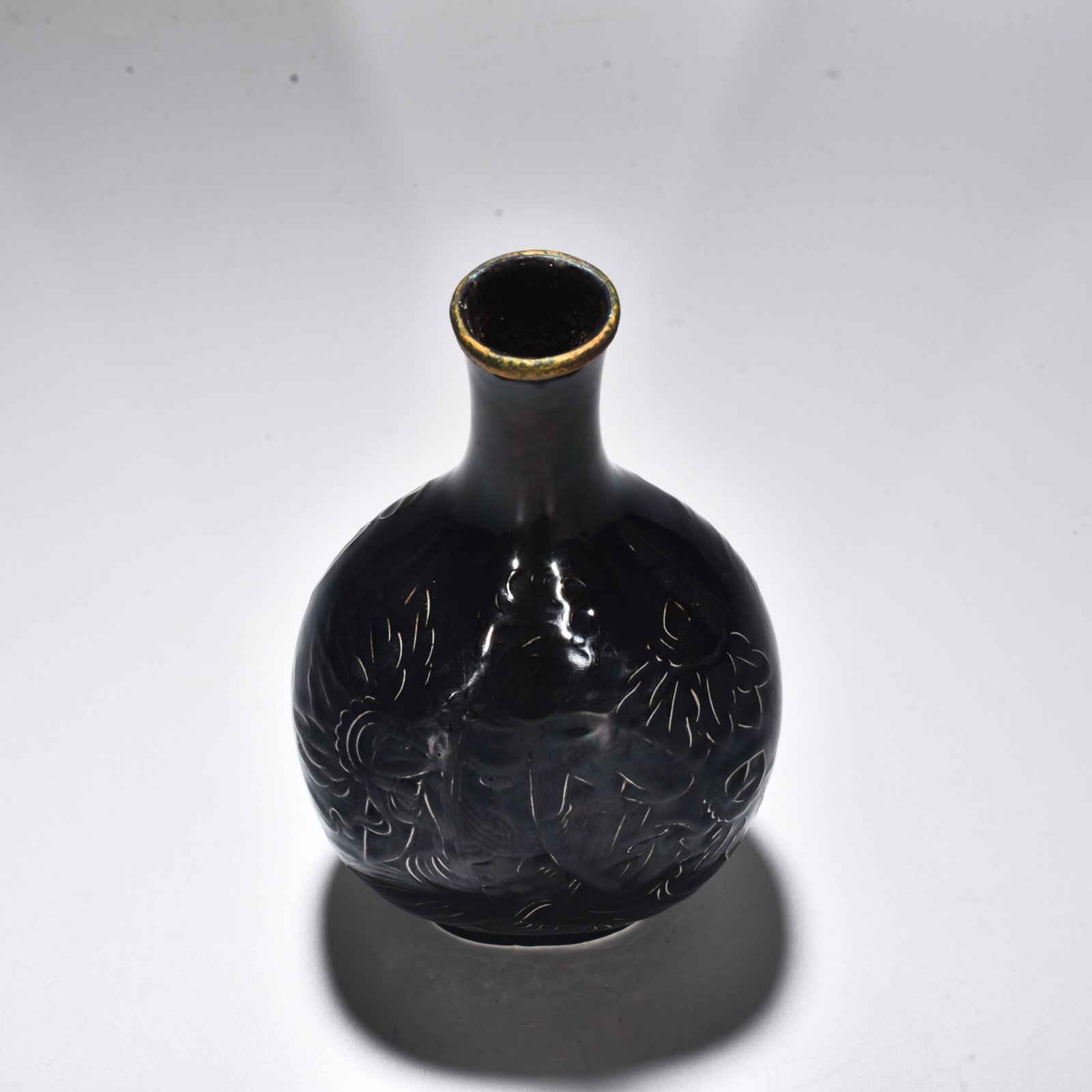 Song Dynasty Heiding character pattern vase
