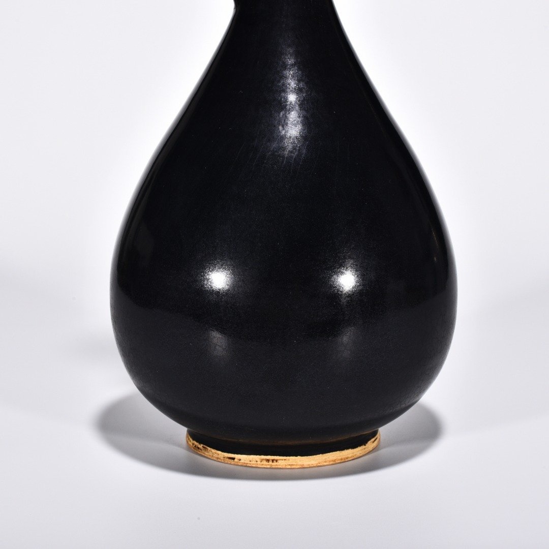 Song Dynasty Black Dinghua Mouth Jade Huchun Large Vase