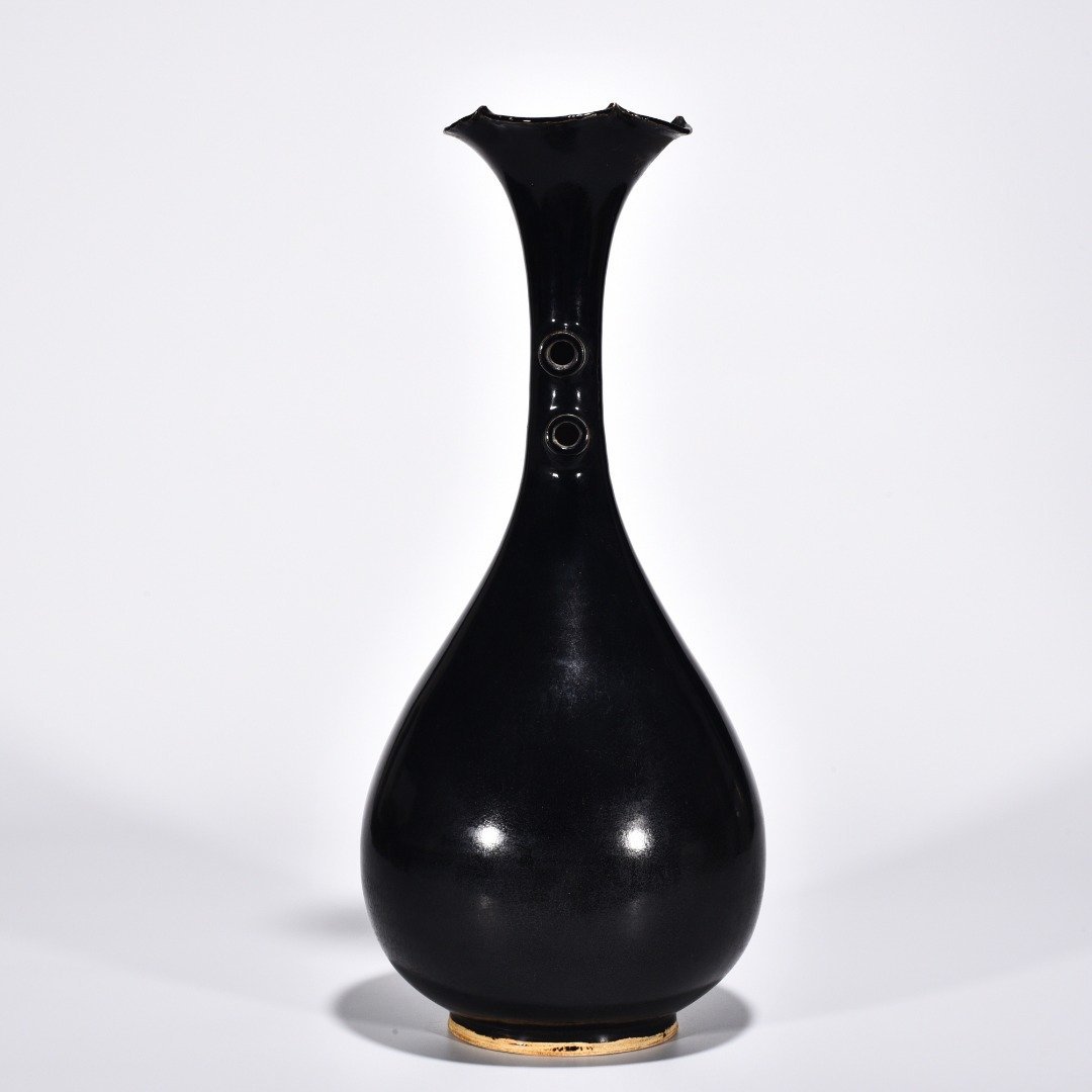 Song Dynasty Black Dinghua Mouth Jade Huchun Large Vase