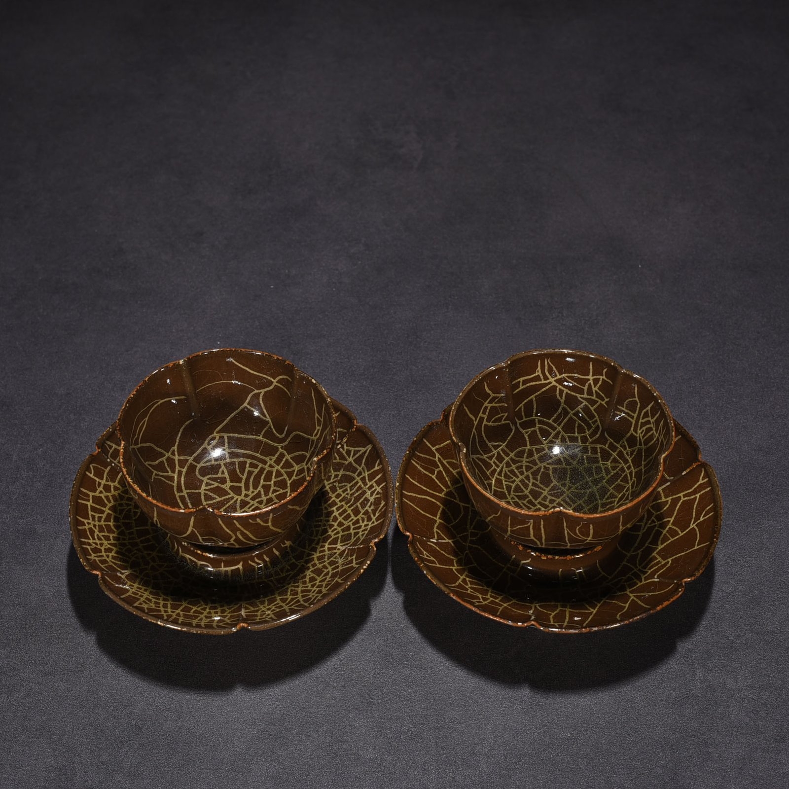 Song Dynasty Longquan Xikou kiln lamp holder