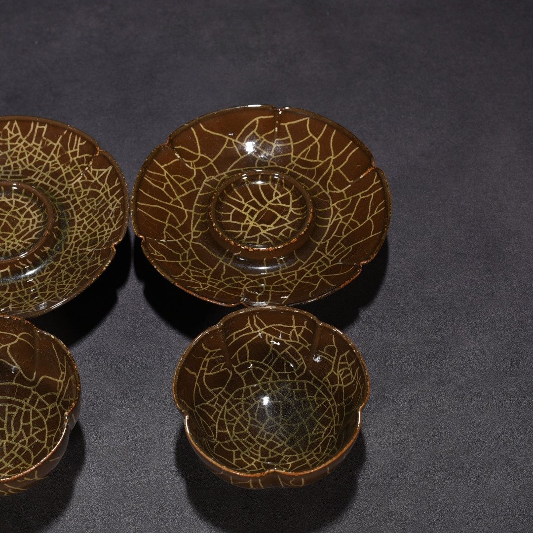 Song Dynasty Longquan Xikou kiln lamp holder