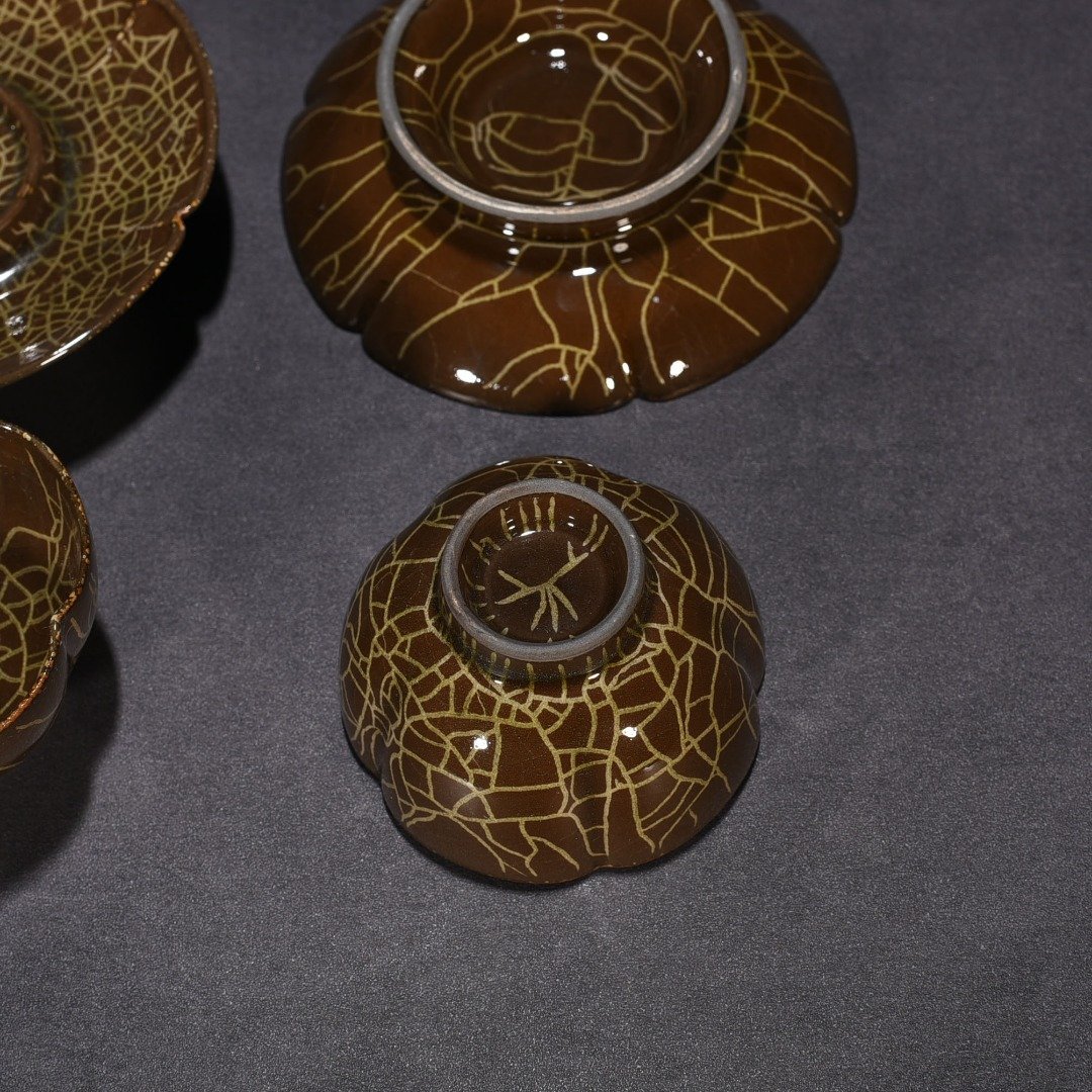 Song Dynasty Longquan Xikou kiln lamp holder