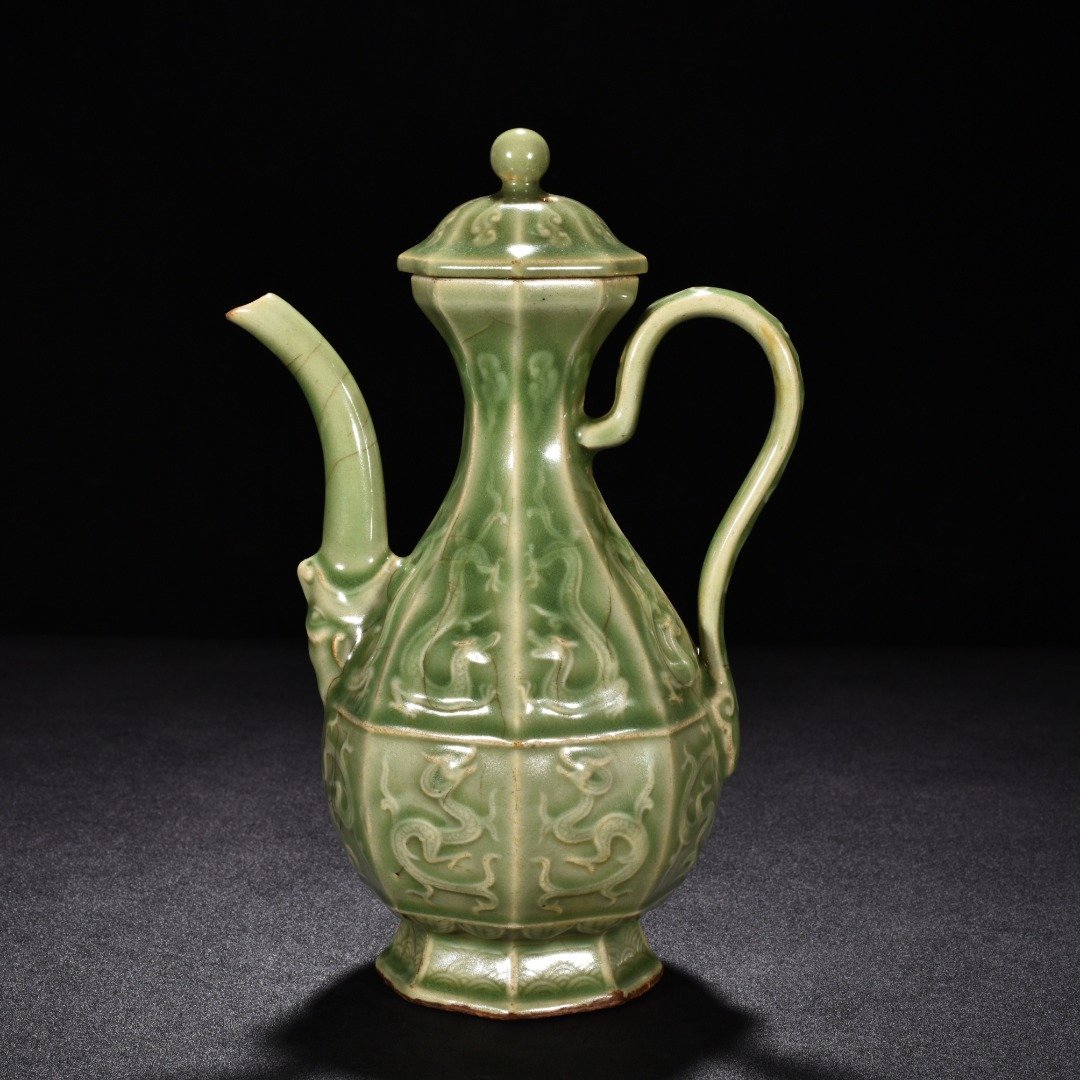 Song Dynasty Longquan kiln plum green glaze octagonal teapot with chilong pattern