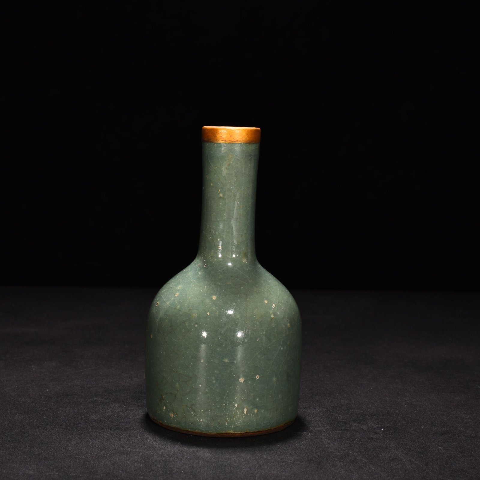 Song Dynasty Longquan Kiln Plum celadon glaze and gilded rattle