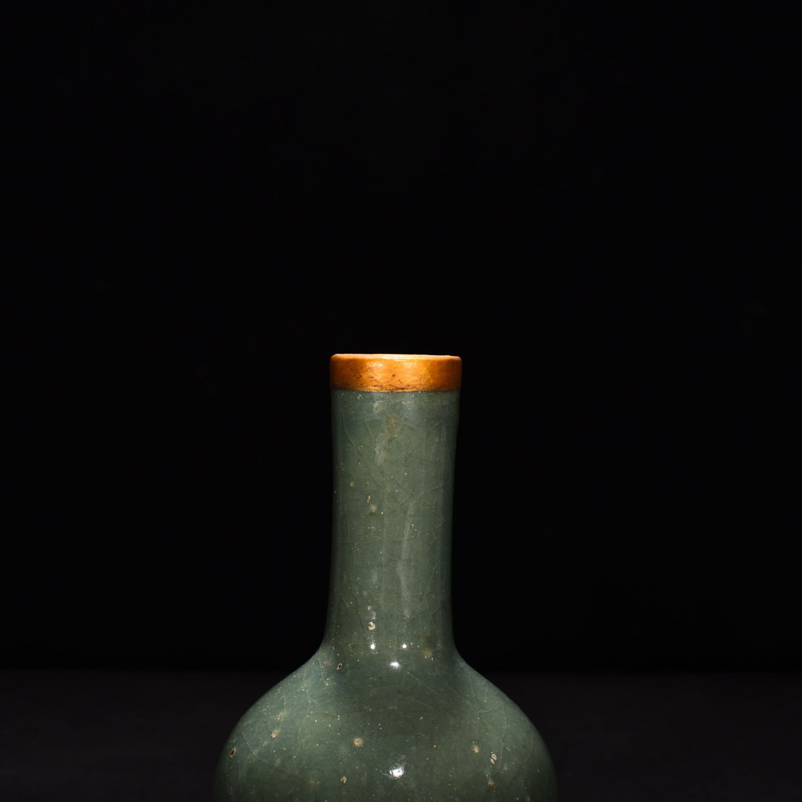 Song Dynasty Longquan Kiln Plum celadon glaze and gilded rattle