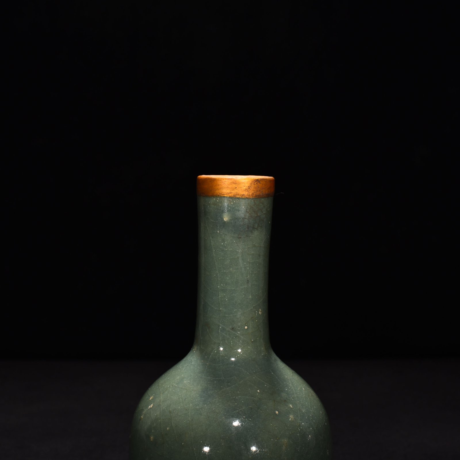 Song Dynasty Longquan Kiln Plum celadon glaze and gilded rattle