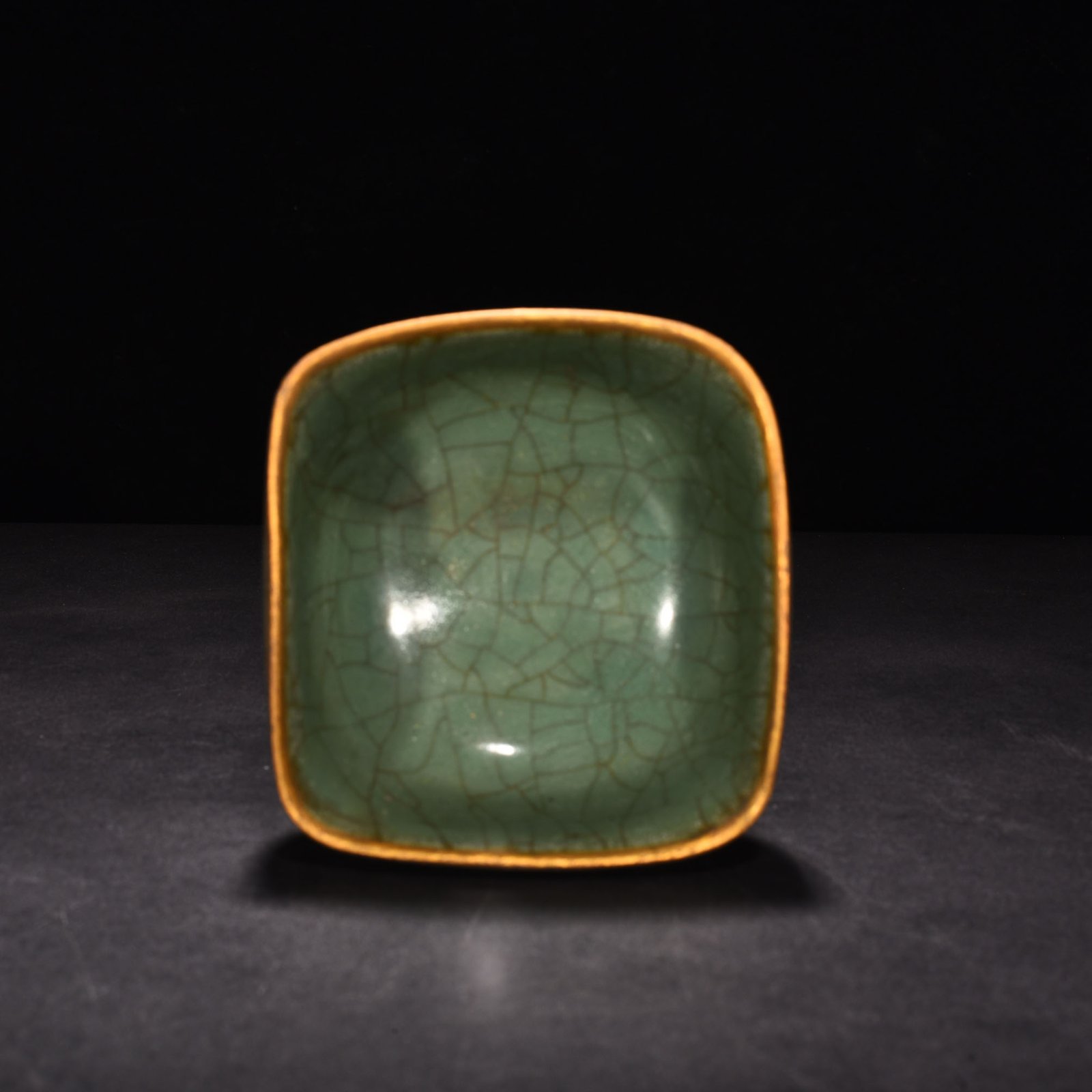 Song Dynasty Longquan kiln plum celadon gilded square bowl