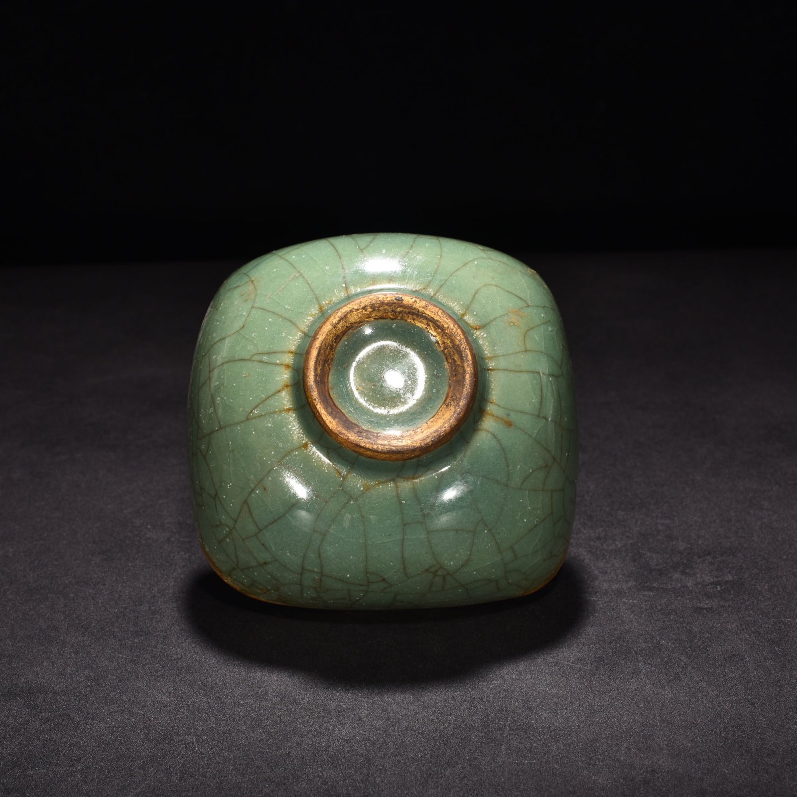 Song Dynasty Longquan kiln plum celadon gilded square bowl