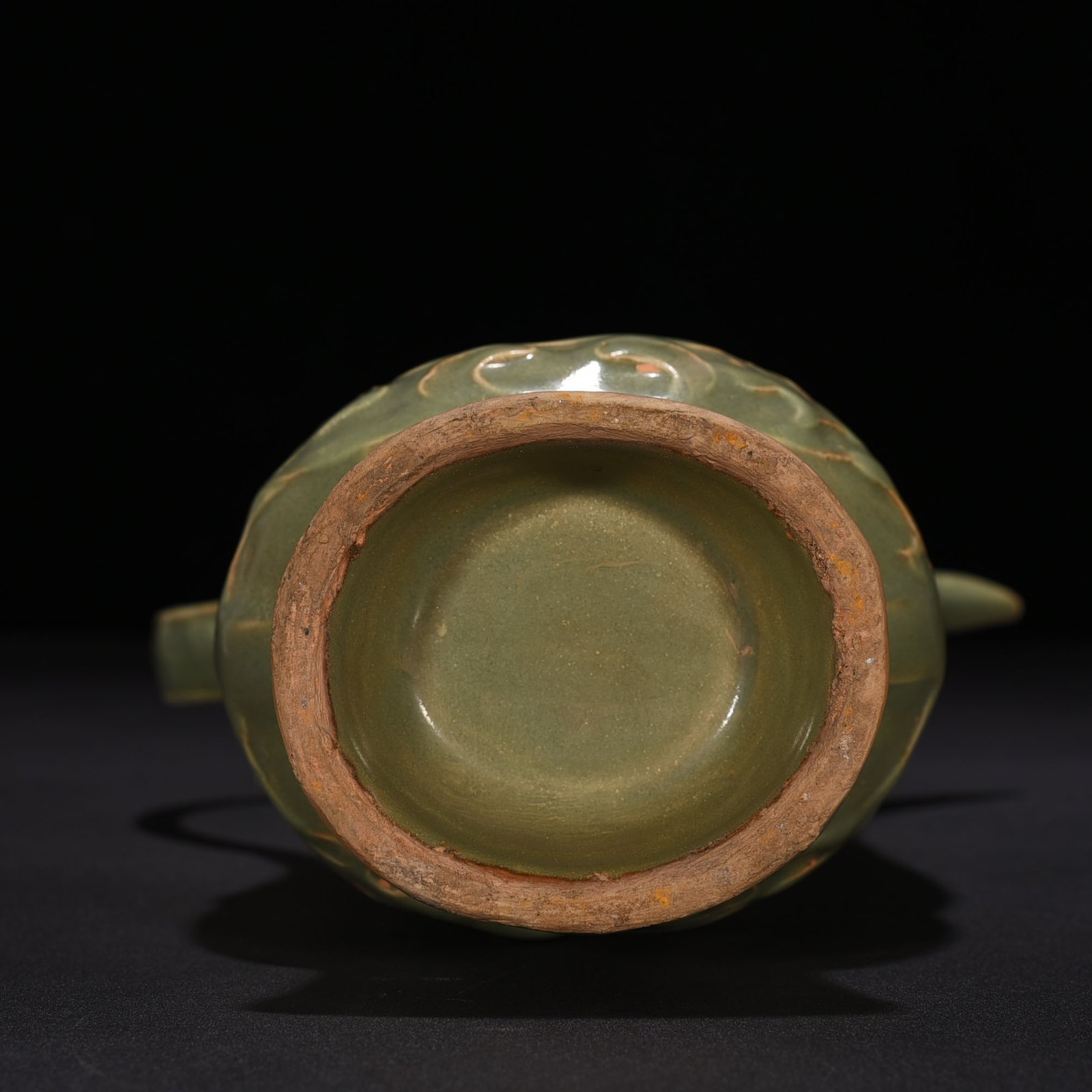 Song Dynasty Longquan kiln plum green glaze Fushou ewer