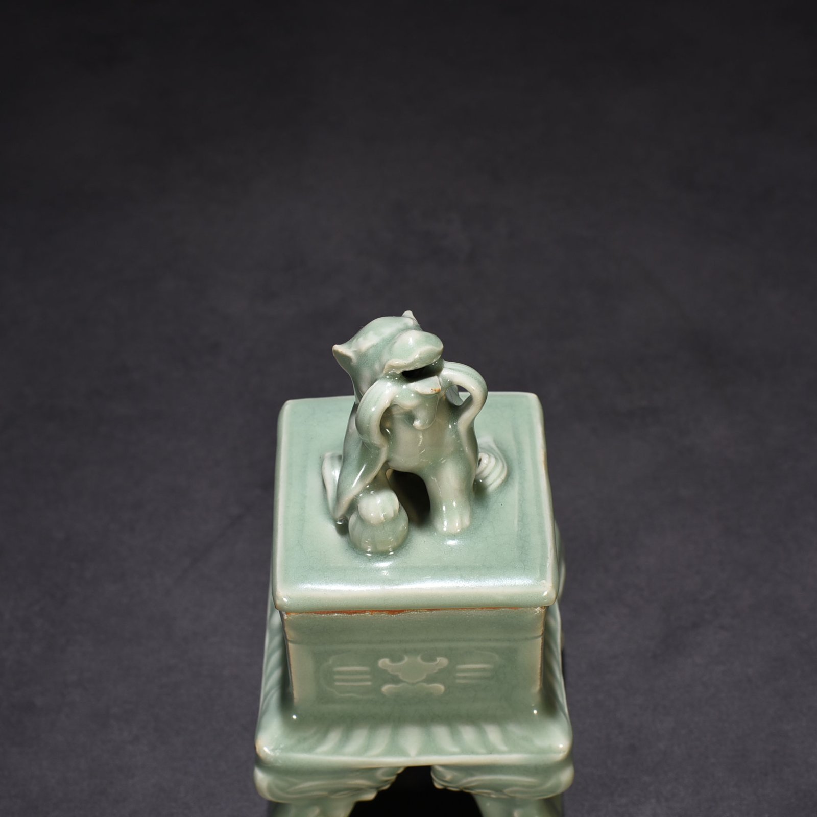 Song Dynasty Longquan kiln plum celadon carved eight trigrams hollow square smoker