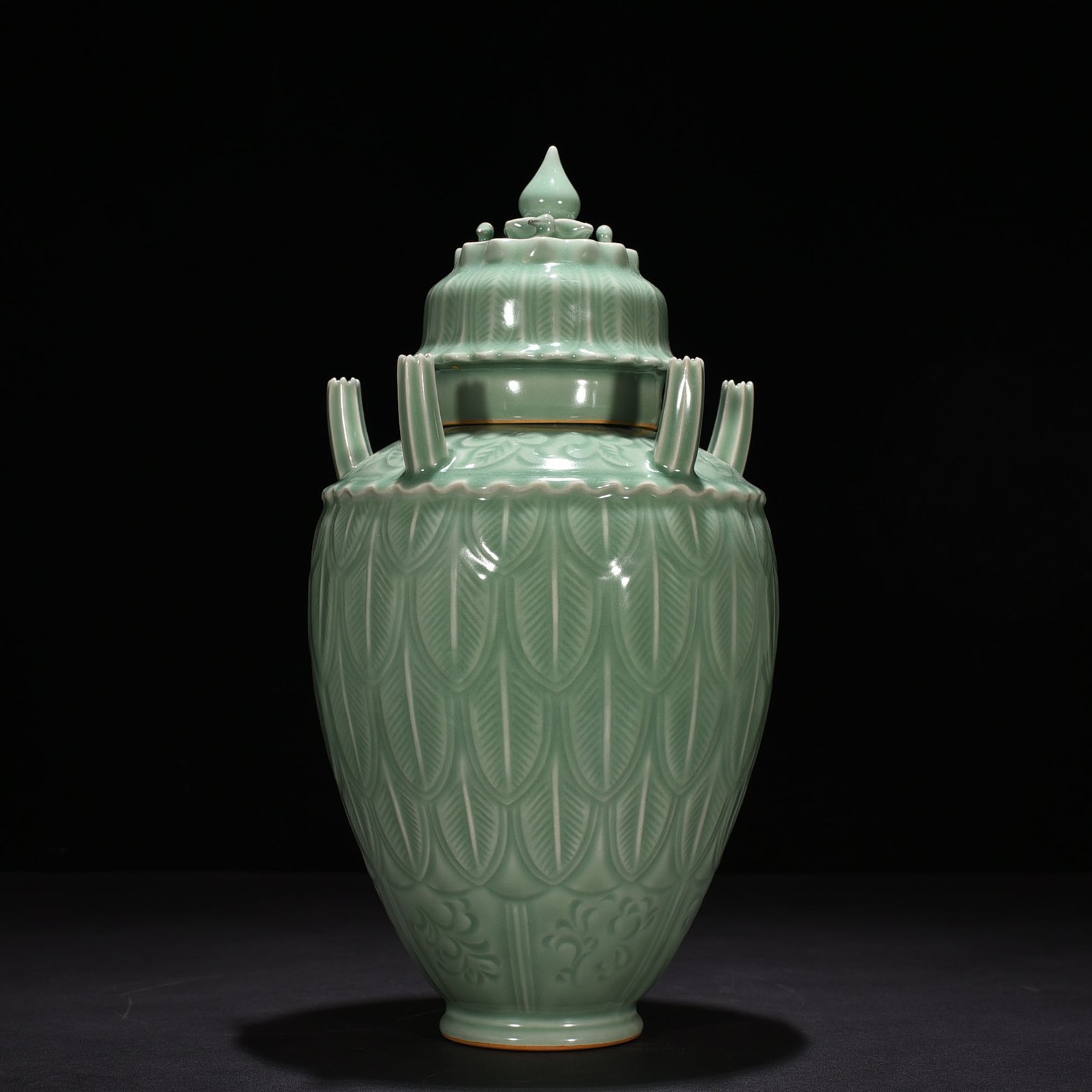 Song Dynasty Longquan kiln pink green glaze five-tube vase with banana leaf pattern