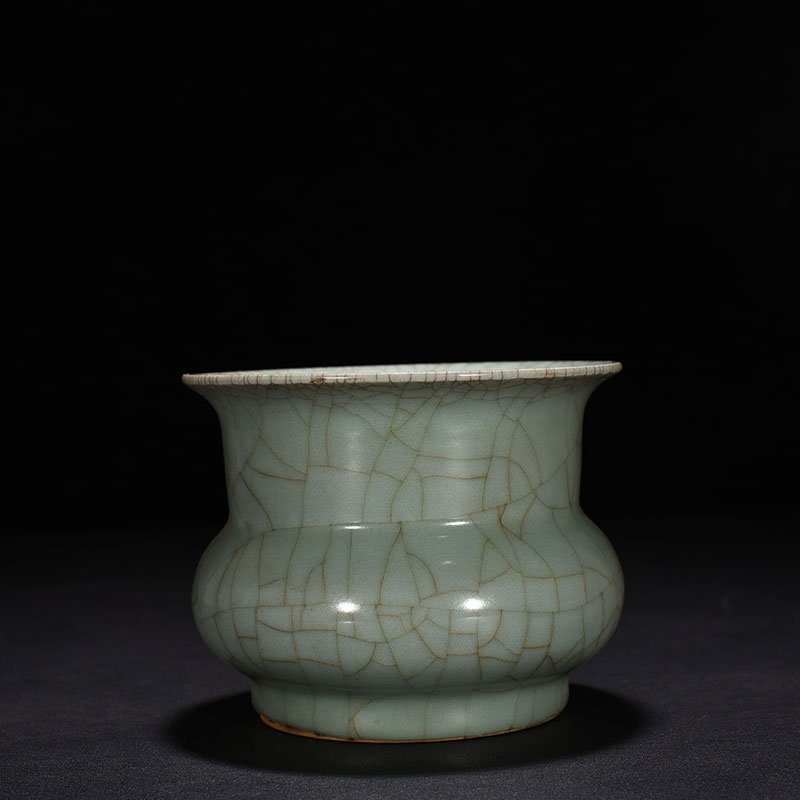 Song Dynasty Longquan kiln pink celadon glaze slag bucket