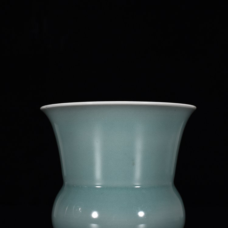 Song Dynasty Longquan kiln pink celadon glaze slag bucket