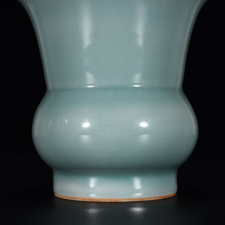 Song Dynasty Longquan kiln pink celadon glaze slag bucket