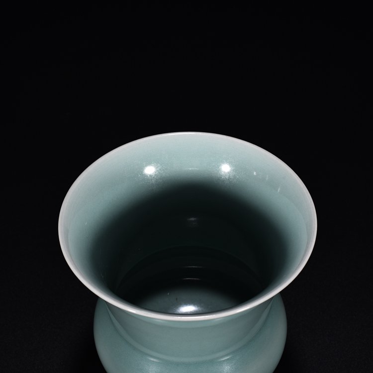 Song Dynasty Longquan kiln pink celadon glaze slag bucket