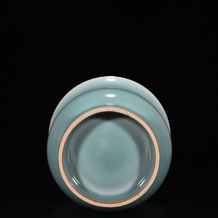 Song Dynasty Longquan kiln pink celadon glaze slag bucket