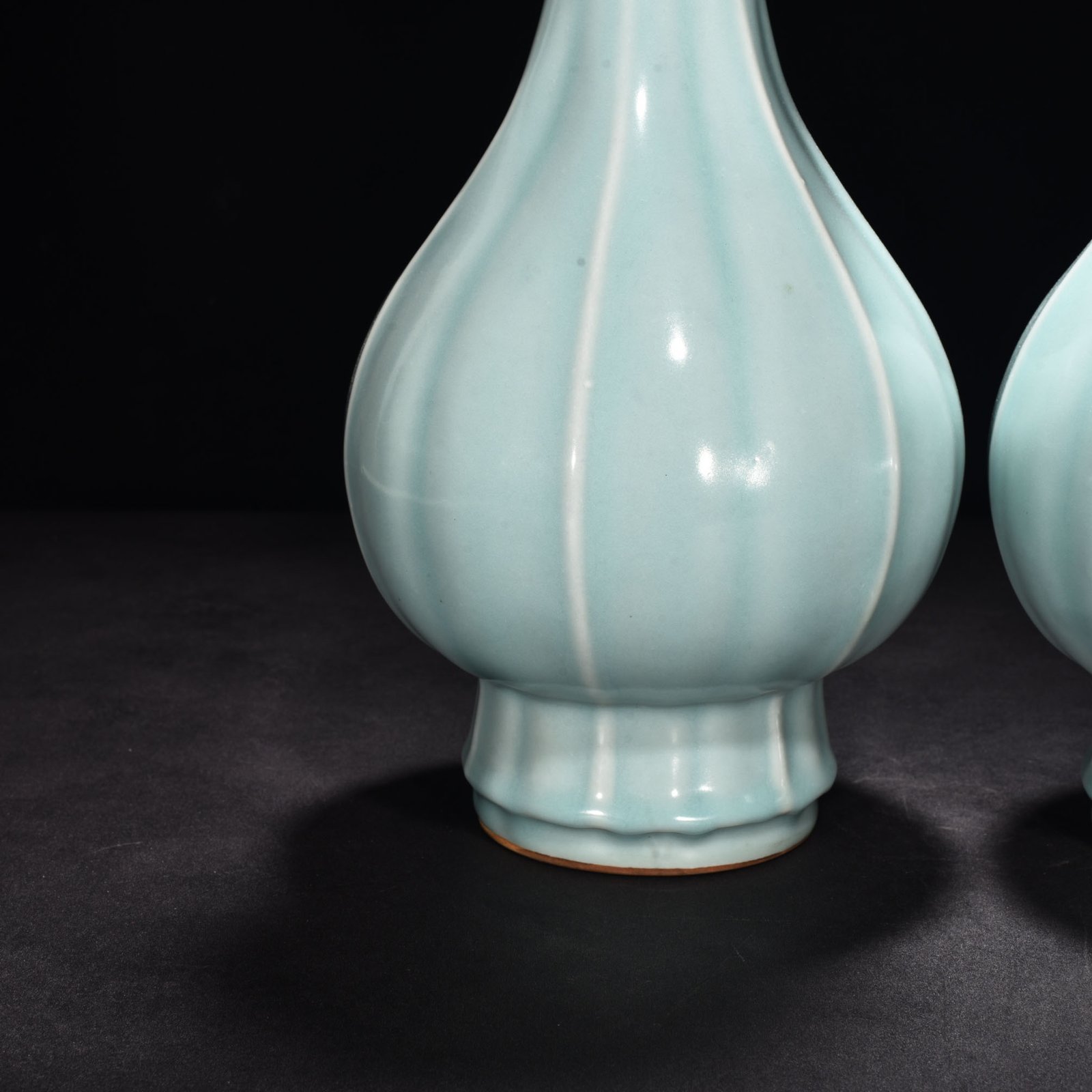 Song Dynasty Longquan kiln pink celadon glaze jade pot and spring vase