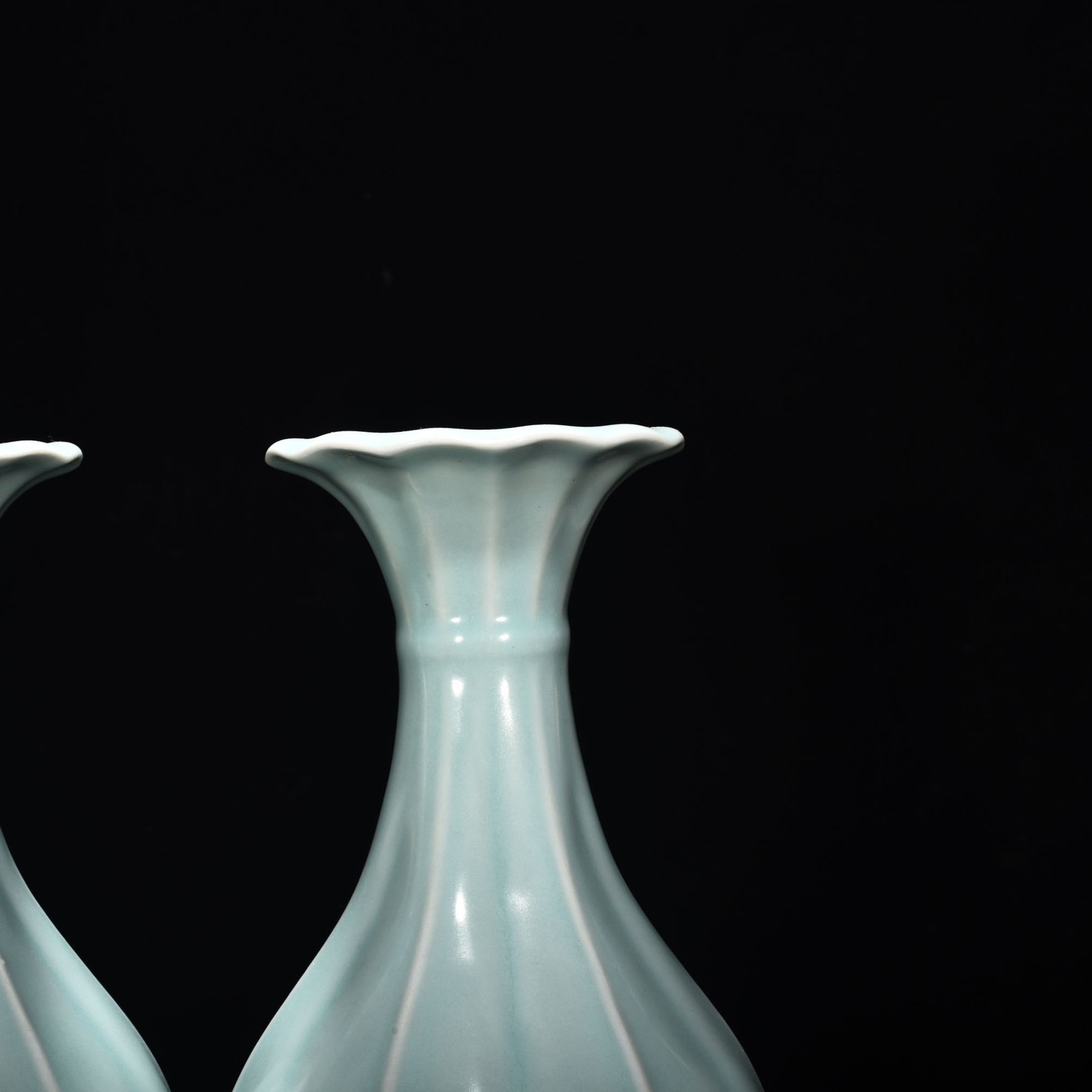 Song Dynasty Longquan kiln pink celadon glaze jade pot and spring vase