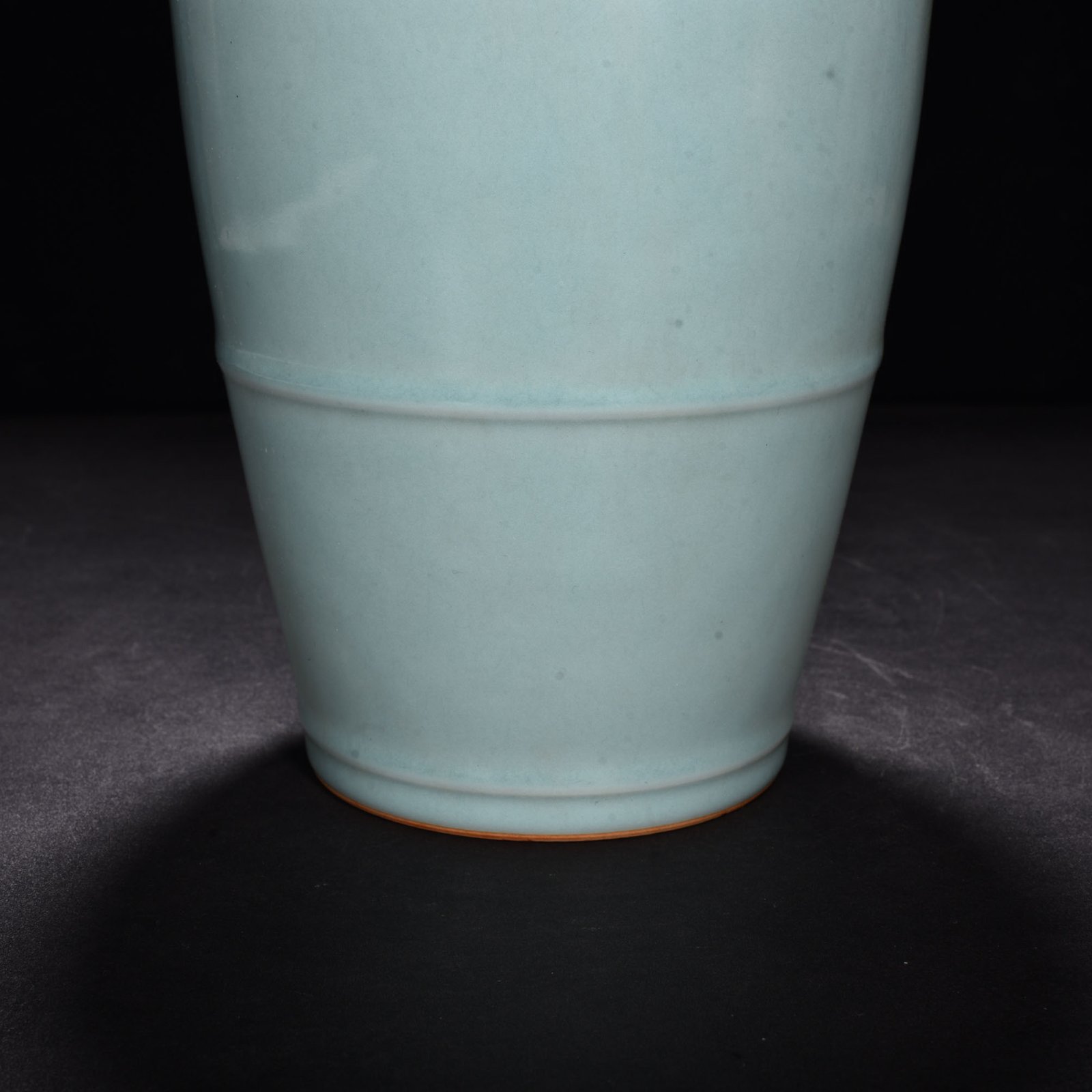 Song Dynasty Longquan kiln pink celadon glaze flower arrangement