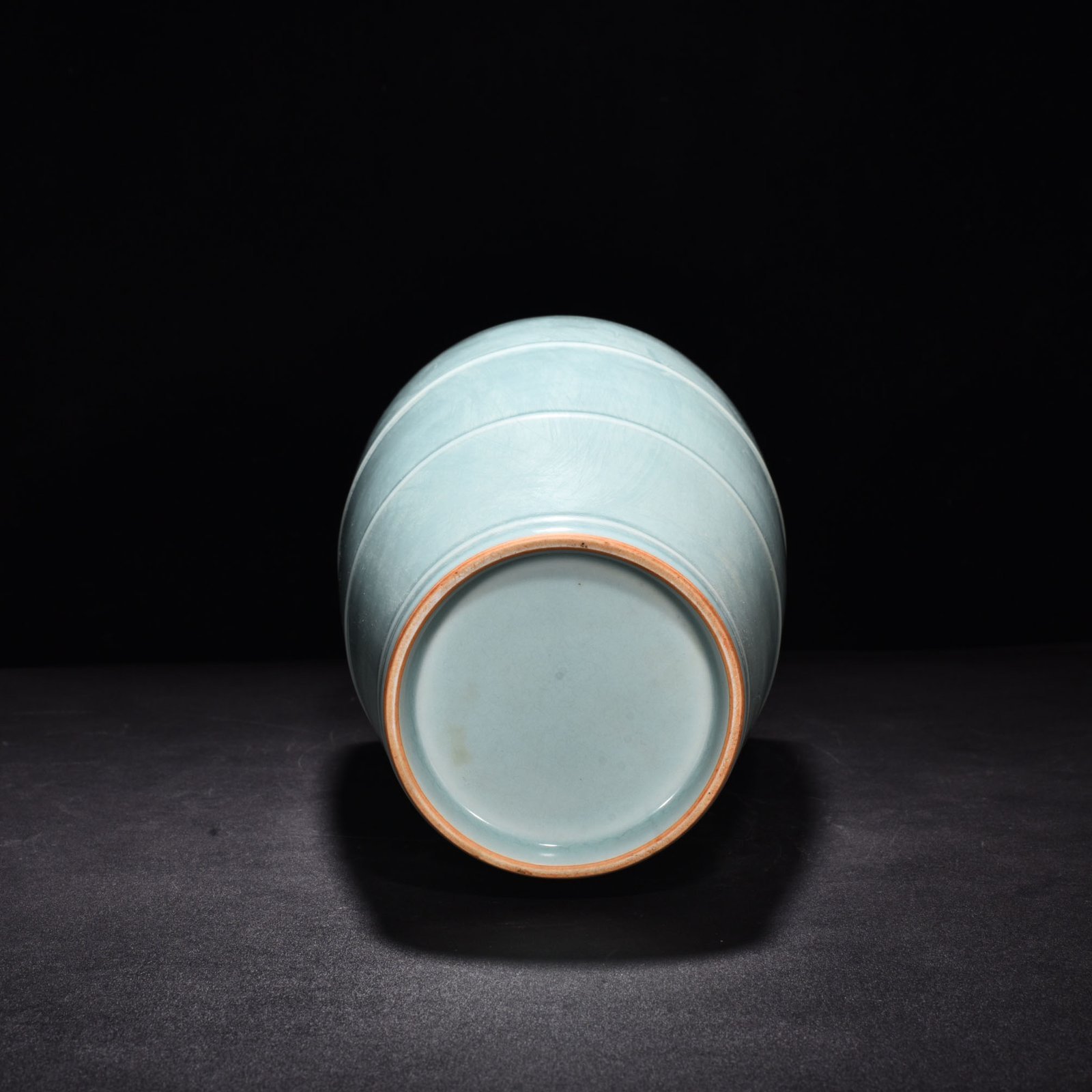 Song Dynasty Longquan kiln pink celadon glaze flower arrangement