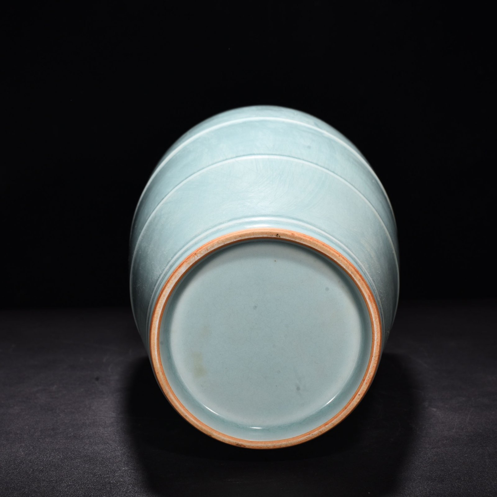 Song Dynasty Longquan kiln pink celadon glaze flower arrangement