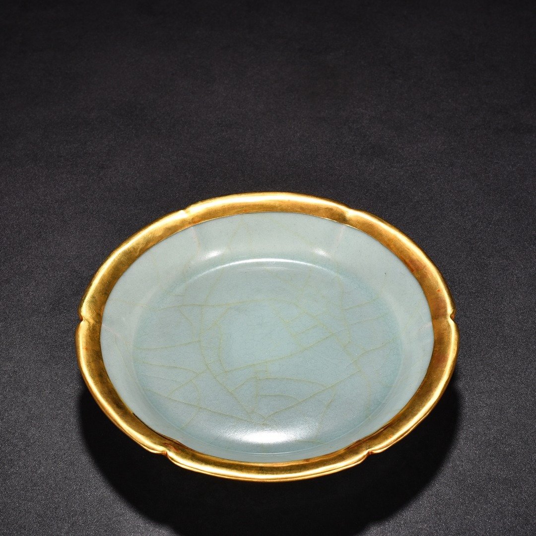 Song Dynasty Longquan Kiln pink celadon glaze sunflower mouth washer