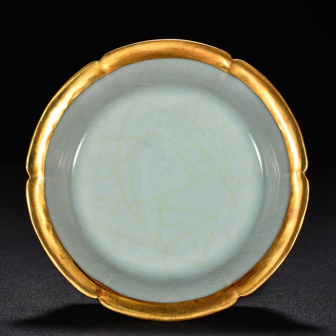 Song Dynasty Longquan Kiln pink celadon glaze sunflower mouth washer