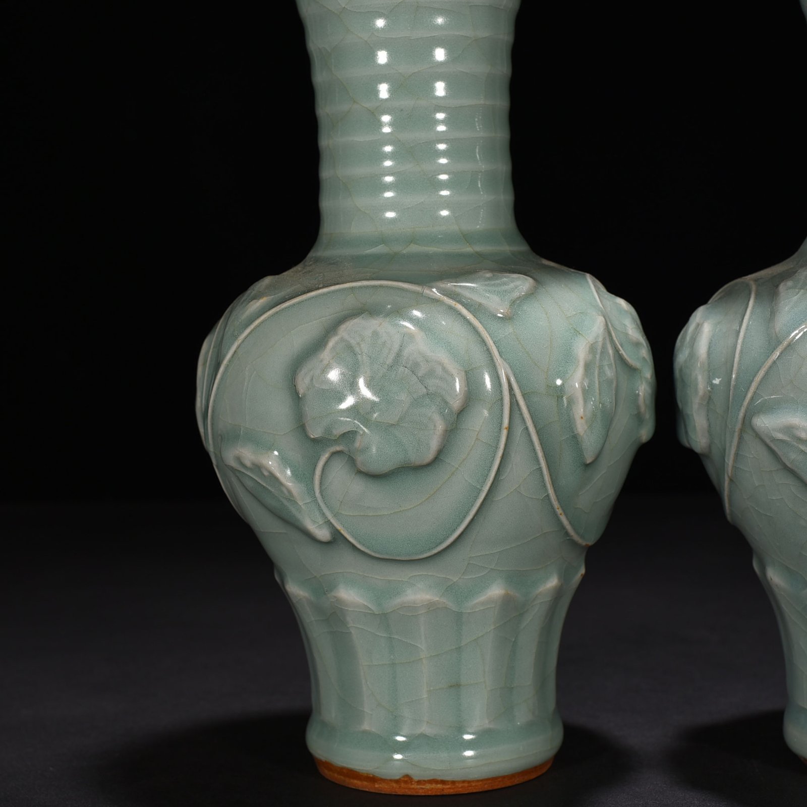 Song Dynasty Longquan kiln pink celadon glaze and plastic wrapped peony pattern vase