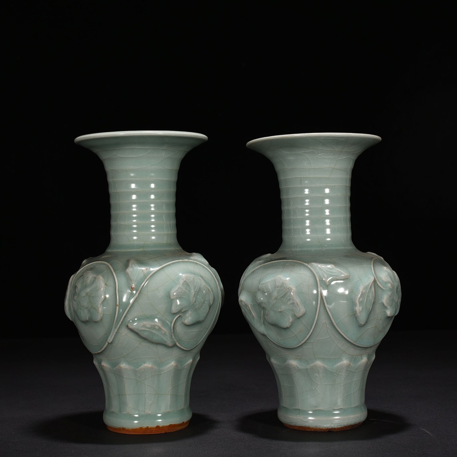 Song Dynasty Longquan kiln pink celadon glaze and plastic wrapped peony pattern vase