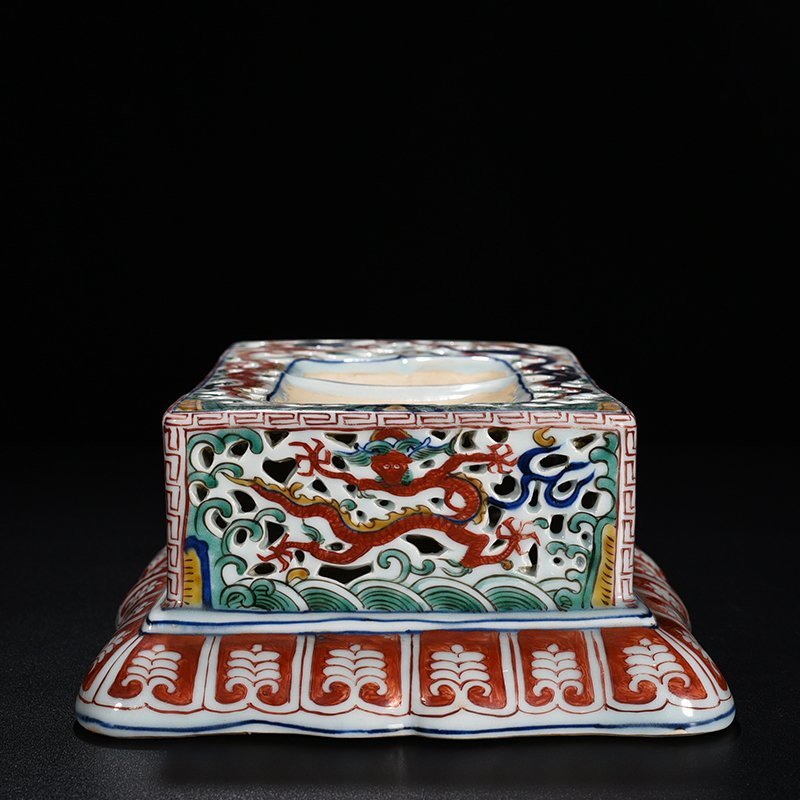 Ming Dynasty Wanli blue and white multicolored hollow dragon pattern inkstone