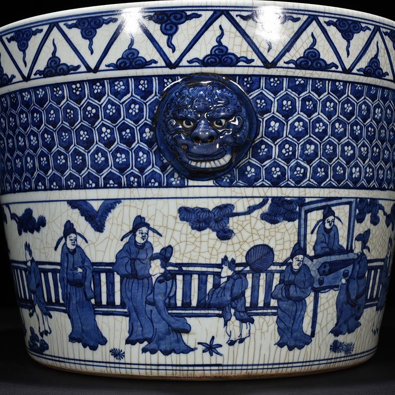 Ming Dynasty Wanli blue and white chess calligraphy and painting scroll vat with figure pattern